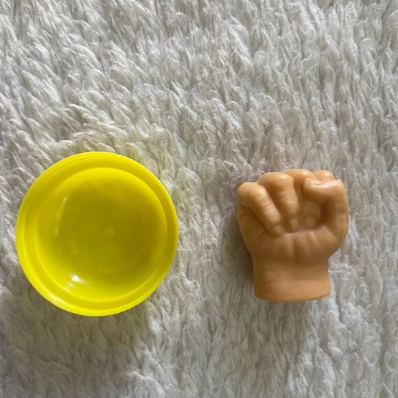 Mini Finger Toy – Tiny Hand Closed Fist - Picture 10 of 12
